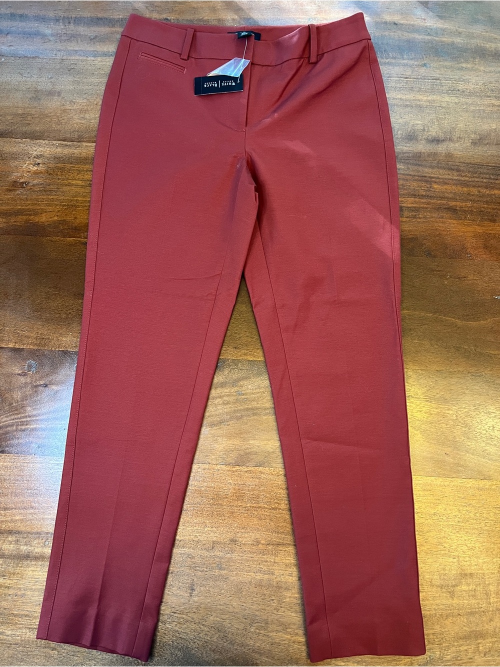 NWT White House Black Market Women’s Cinnamon Slim Ankle Pants Size 4R